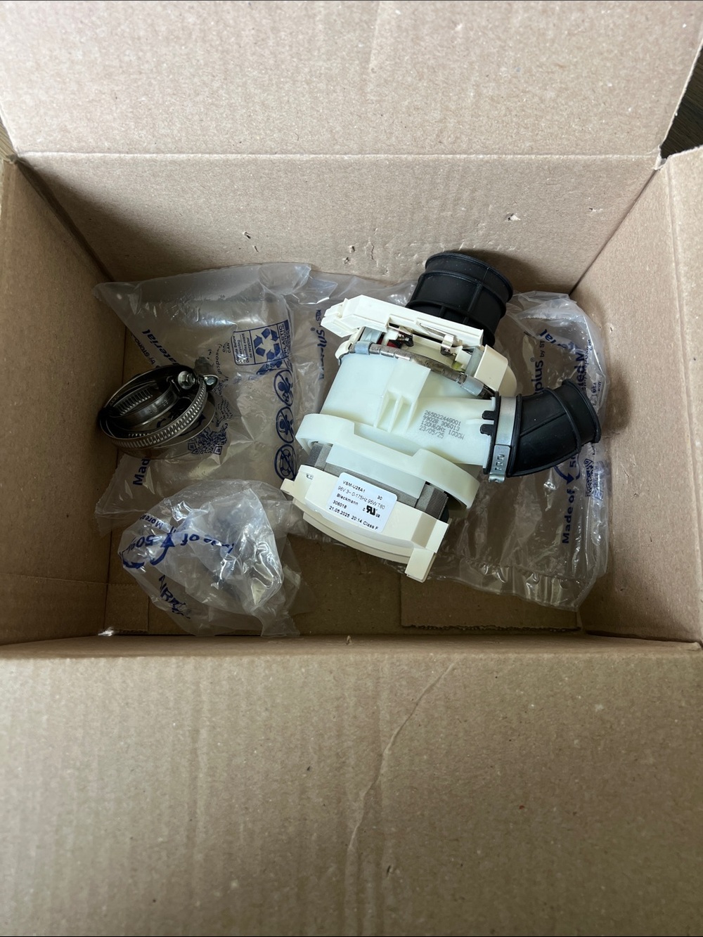 Dishwasher Drain Pump Assembly - White and Black